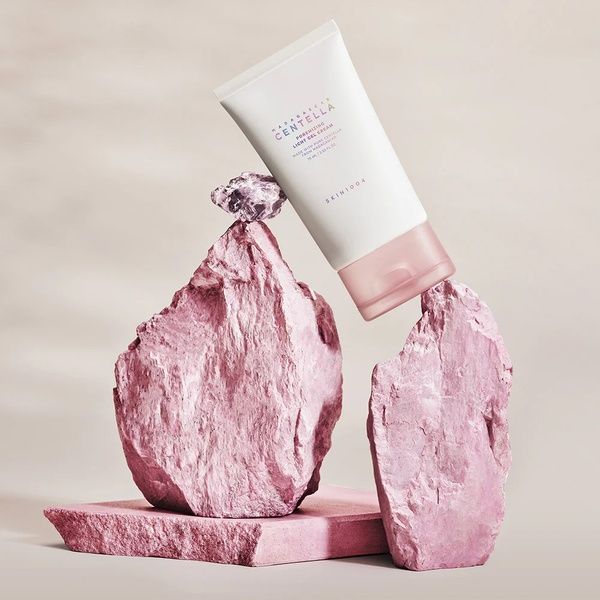 Легкий крем-гель для лица Skin1004 Madagascar Centella Madagascar Poremizing Light Gel Cream для сужения пор, 75 мл &mdash; фото