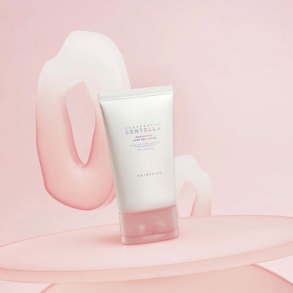 Легкий крем-гель для лица Skin1004 Madagascar Centella Madagascar Poremizing Light Gel Cream для сужения пор, 75 мл &mdash; фото