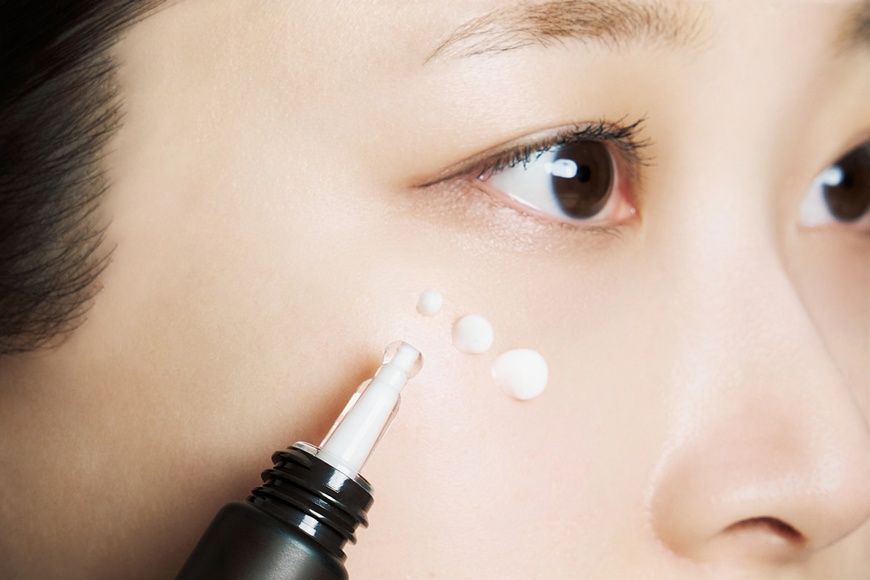 Крем под глаза с бакучиолом Skin1004 Madagascar Centella Probio-Cica Bakuchiol Eye Cream, 20 мл &mdash; фото