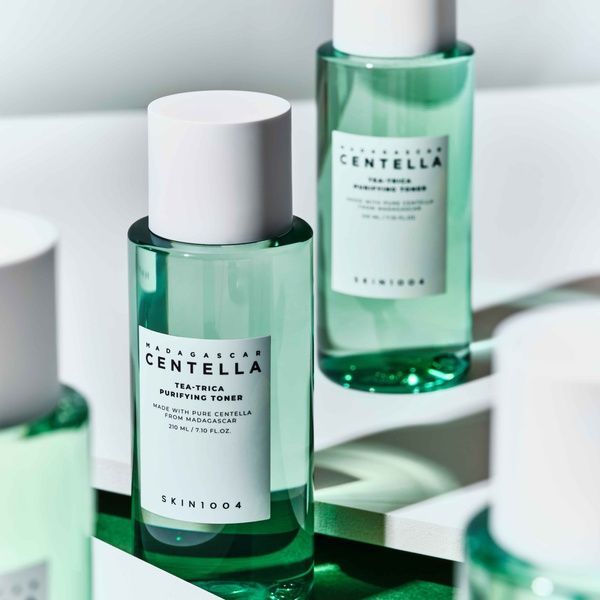 Протизапальний тонер для проблемної шкіри Skin1004 Madagascar Centella Tea-Trica Purifying Toner, 210 мл &mdash; фото