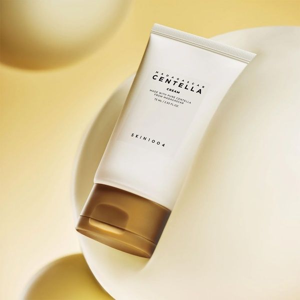 Увлажняющий крем с центеллой SKIN1004 Madagascar Centella Cream, 75 мл &mdash; фото