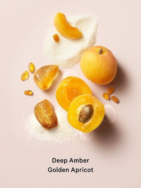 Парфюмированный спрей для тела Victoria&rsquo;s Secret Amber Romance Shimmer Fragrance Mist, 250 мл &mdash; фото