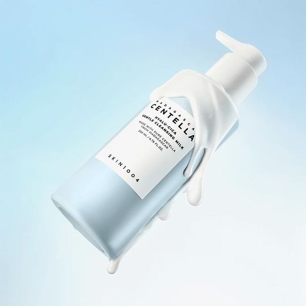 Деликатное очищающее молочко SKIN1004 Madagascar Centella Hyalu-Cica Gentle Cleansing Milk, 200 мл &mdash; фото